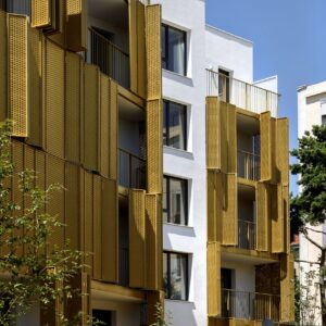 bagnolet-006 Rumeni zgibni paneli na večstanovanjski zgradbi