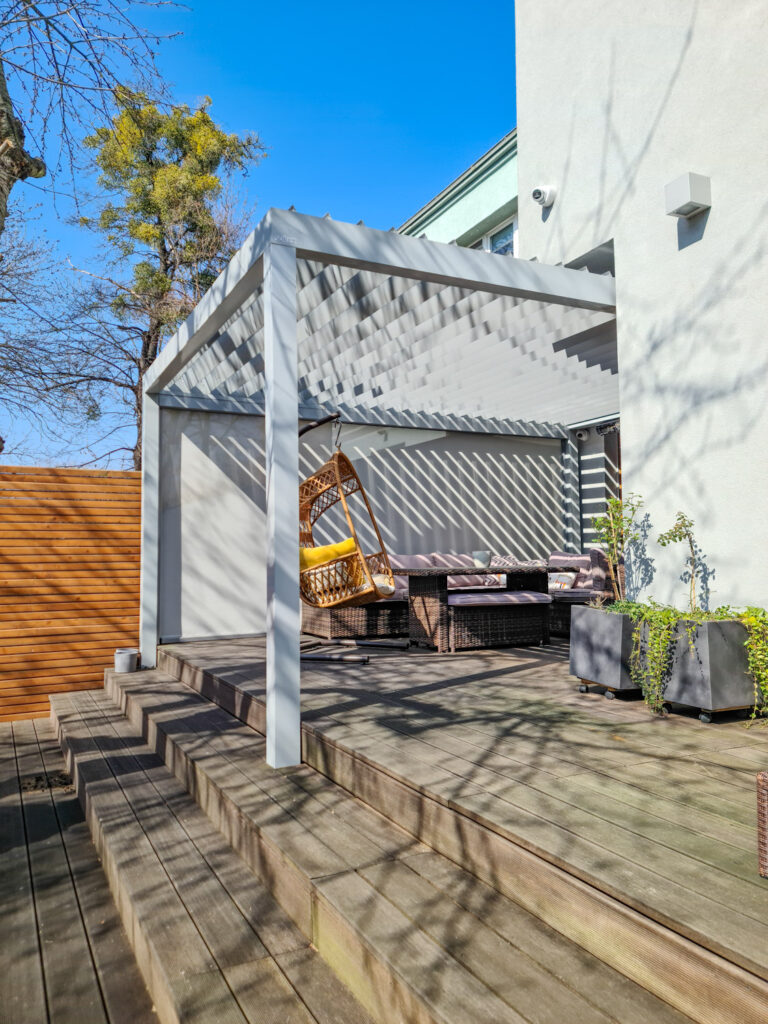 Bioklimatska pergola na terasi