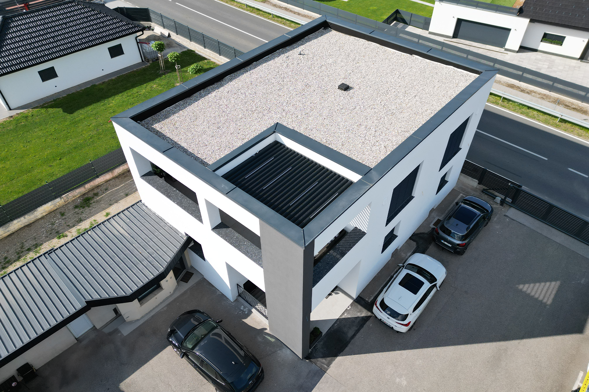 Pergola 170-28 (Typ 0) Sensoren, spezielle Wasserableitung, Slowenien