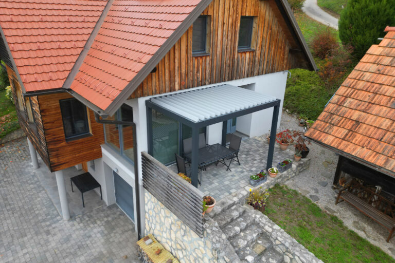 Pergola Typ 1 160 28 Traditionelles Haus Slowenien 1