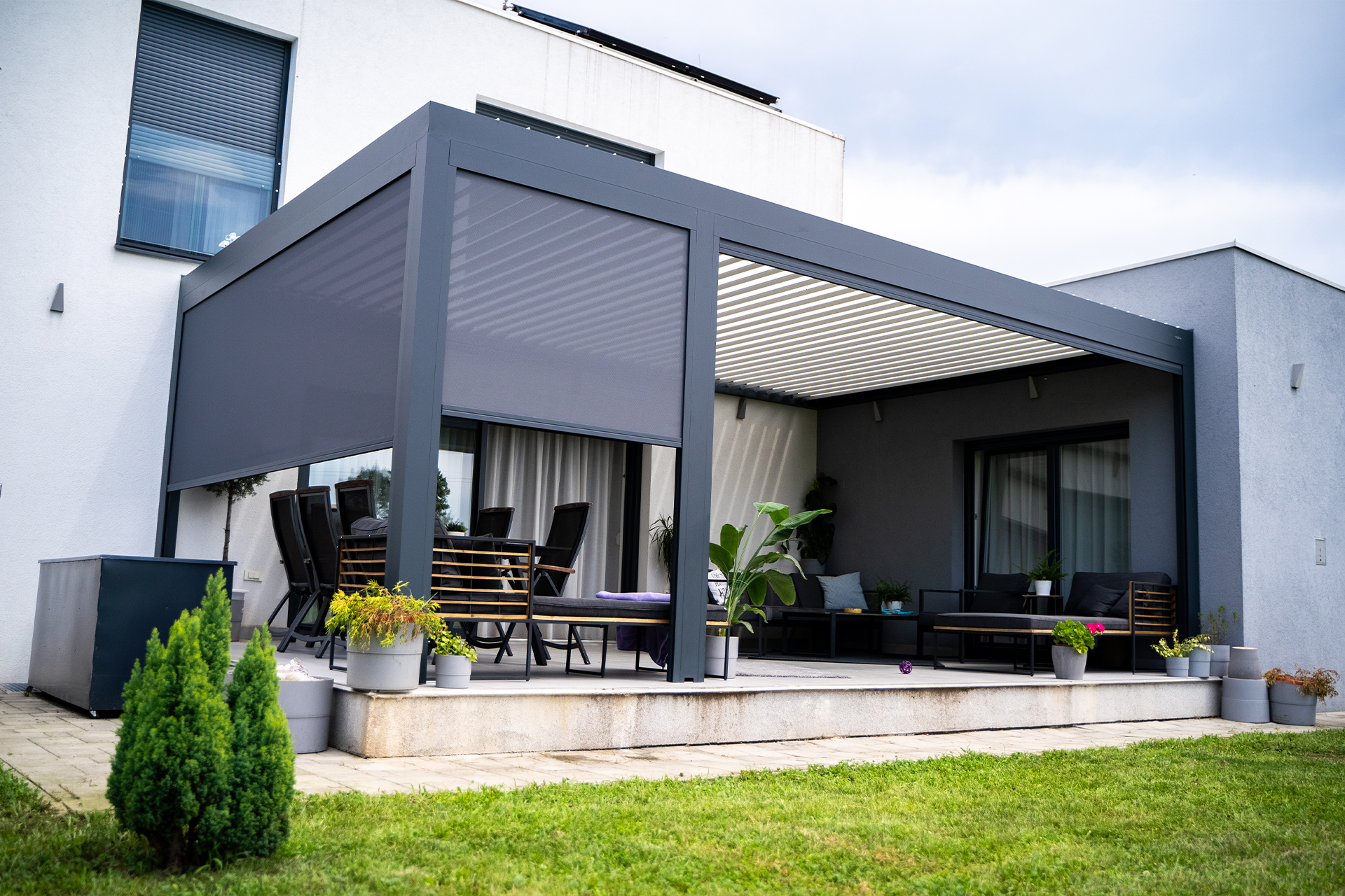 Pergola 170/36 (Typ 1) ZIP Rollo, Heizung in der Ecke, Kroatien