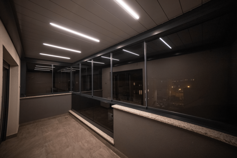 Pergola Soltec 17028 Tip 1 Zip Rolo Stekleni Drsni Paneli Balkon Hrvaska 1