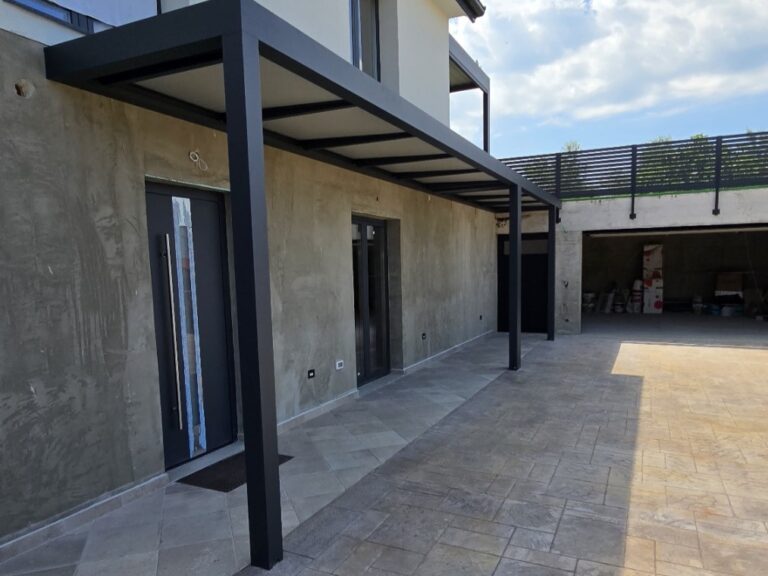 Entrance Canopy Pergola 170 28 Zip Screen Slovenia 1