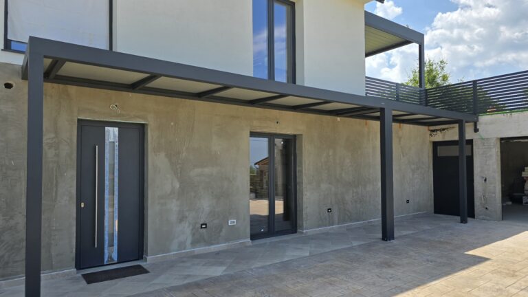 Entrance Canopy Pergola 170 28 Zip Screen Slovenia