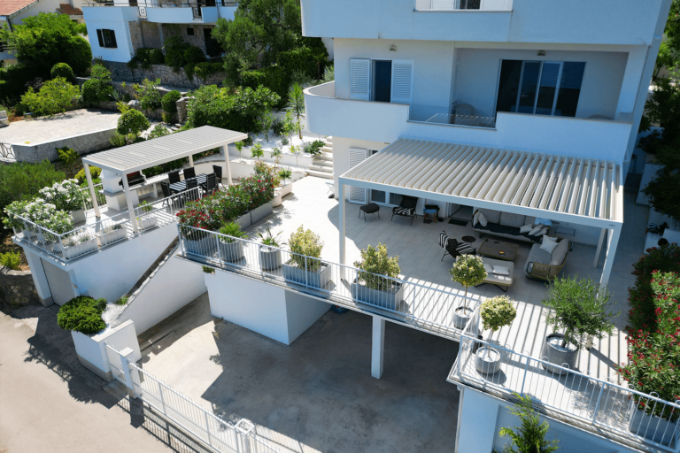 Pergola Soltec 170 36 Type 2 And Type 6 Zip Roller Blinds 2 Pergolas Croatia 3