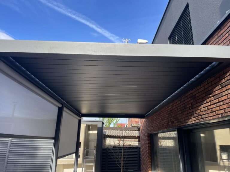 Pergola Soltec 17028 Type 2 Zip Roller Blinds Led Lights Sensors Daisy Croatia 2